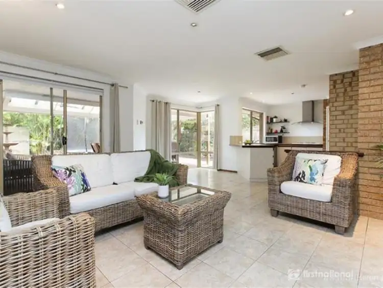 13 Nicholson Loop, Bateman WA 6150