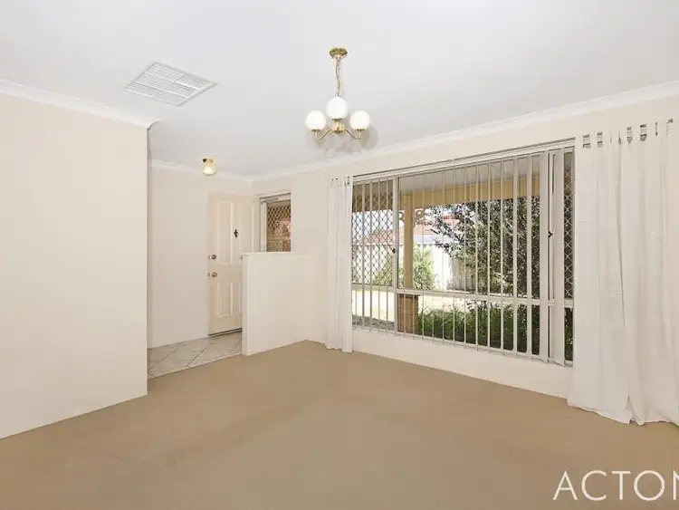Fifth view of Homely semi-detached listing, 11b Malabor Mews, Halls Head WA 6210