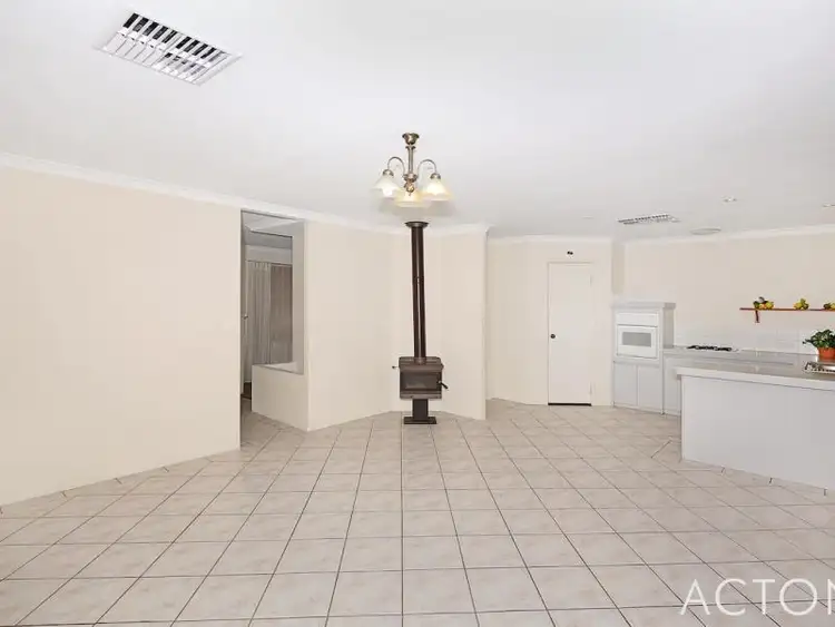 Seventh view of Homely semi-detached listing, 11b Malabor Mews, Halls Head WA 6210