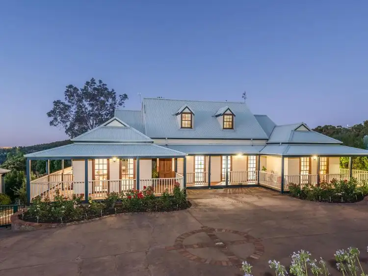 49 Bromfield Drive, Kelmscott WA 6111