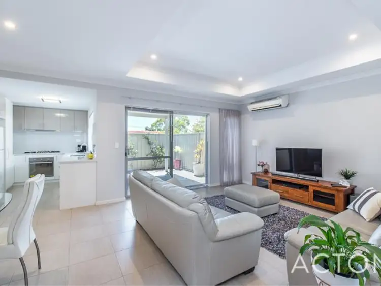 Fourth view of Homely villa listing, 2B Lilacdale road, Innaloo WA 6018