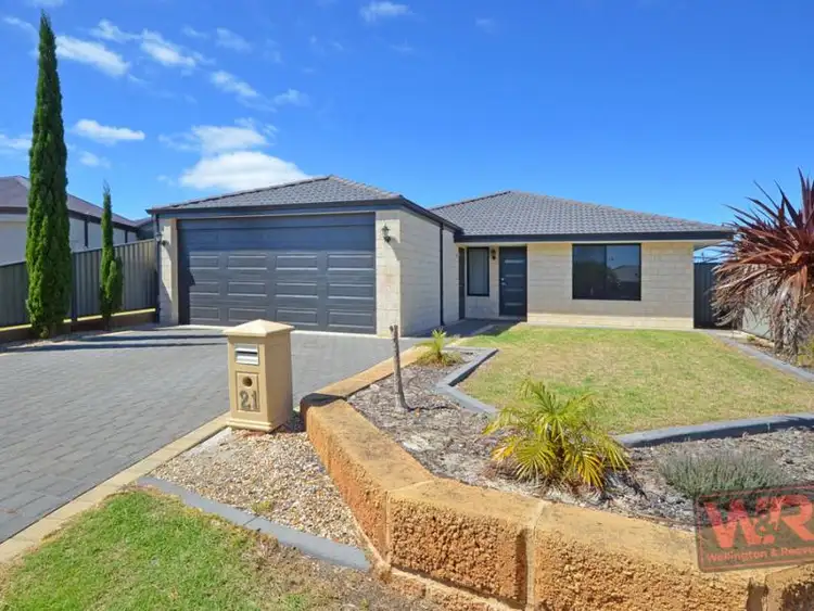 21 Lamont Grange, Bayonet Head WA 6330