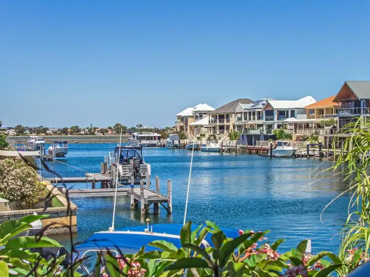 Fourth view of Homely house listing, 6 Fistina Ramble, Halls Head WA 6210