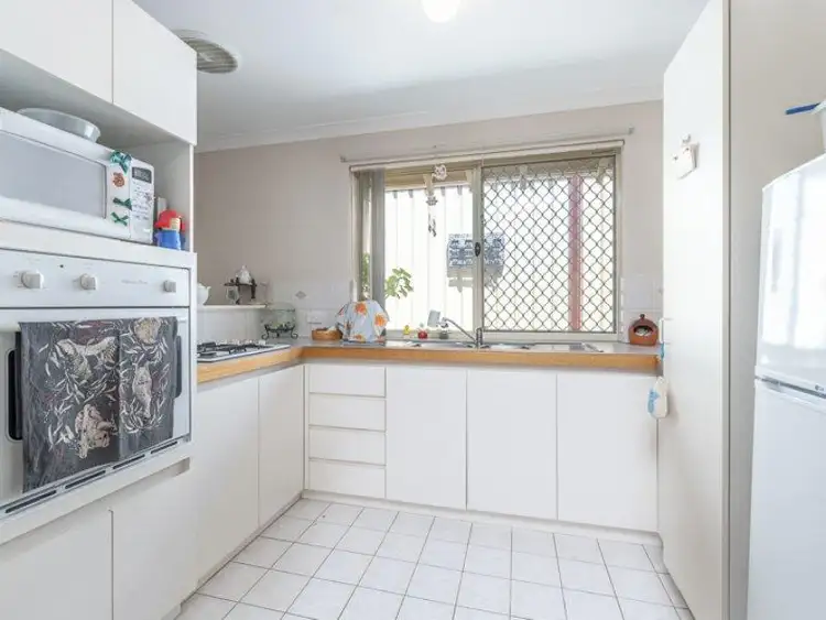 10/2 Hartley Street, Gosnells WA 6110