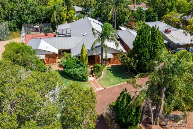 32 Blackwood Drive, Mount Nasura WA 6112