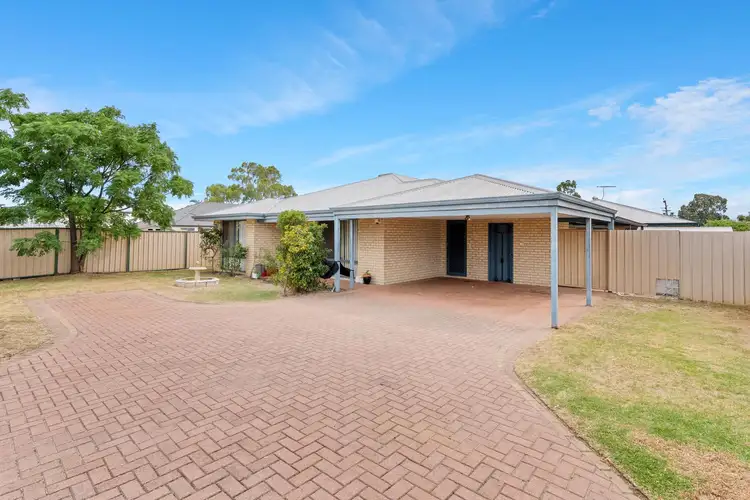 11A Farnaby Lane, Beckenham WA 6107