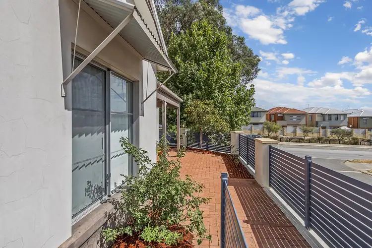 Second view of Homely house listing, 2 Linott Close, Baldivis WA 6171