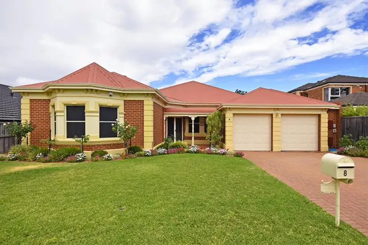 8 Lookout Circle, Ellenbrook WA 6069