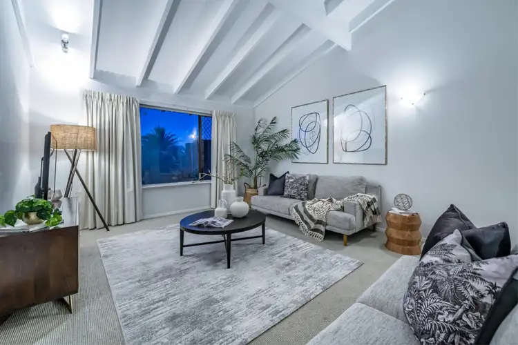15 Maynard Way, Karrinyup WA 6018