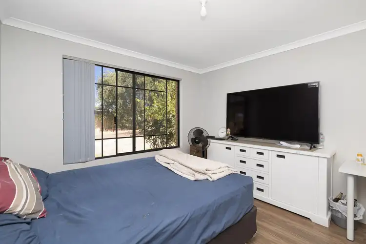 Fifth view of Homely house listing, 8 Hove Court, Lynwood WA 6147