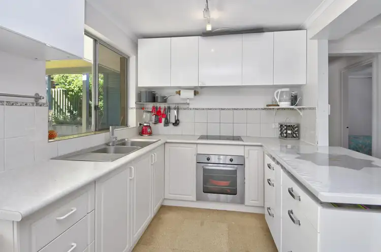 Sixth view of Homely house listing, 1 Squire Avenue, Heathridge WA 6027