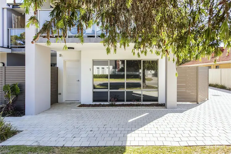 1/30 Pontiac Avenue, Cloverdale WA 6105