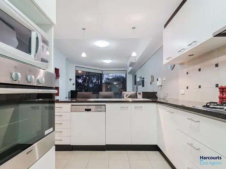 Fourth view of Homely apartment listing, 7/17 Rockingham Beach Road, Rockingham WA 6168