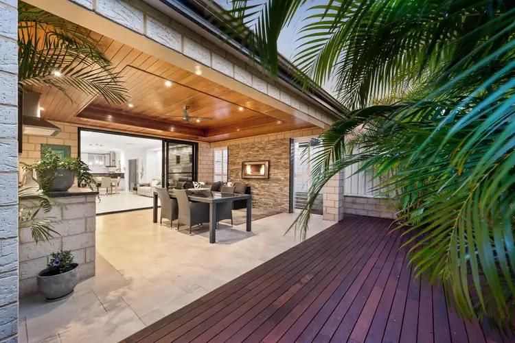 7B Floribunda Avenue, Sorrento WA 6020