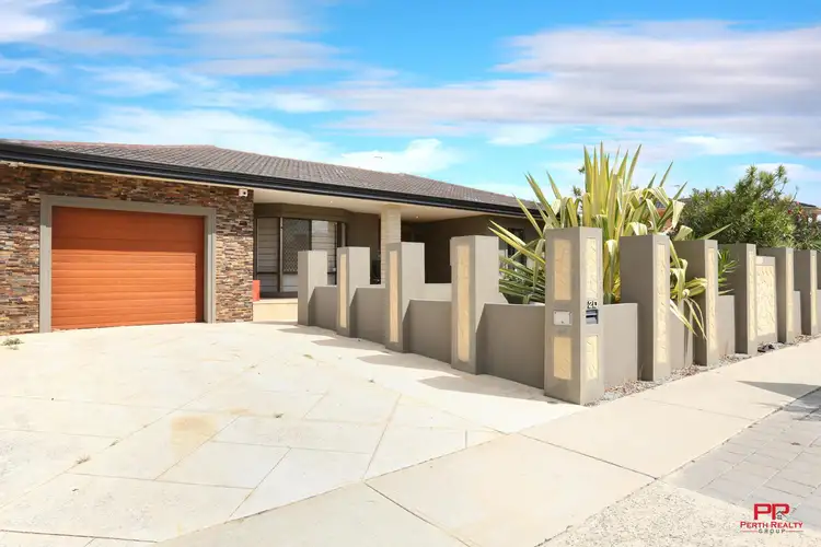 20 Weeroo Place, Stirling WA 6021