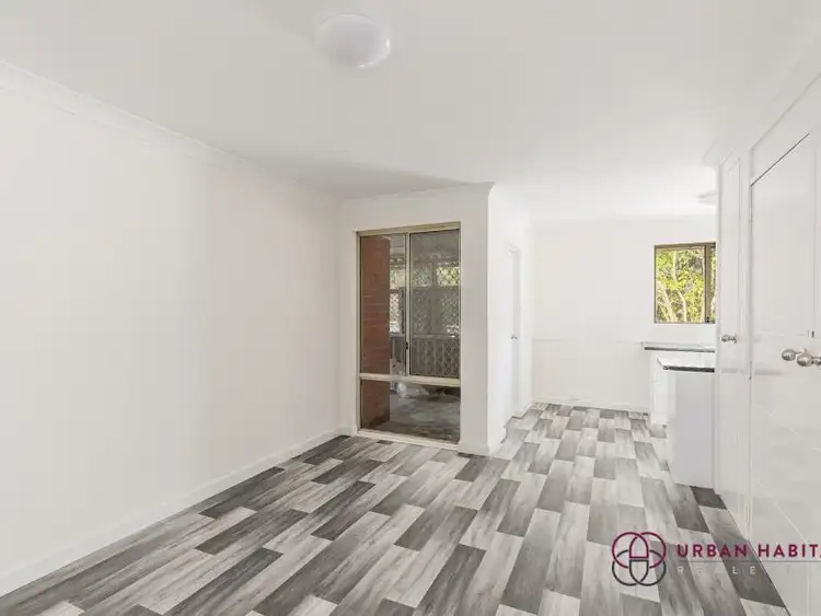 Fifth view of Homely house listing, 4 Ennis Court, Orelia WA 6167