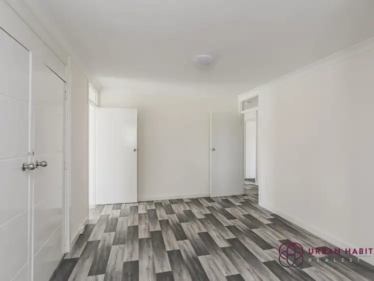 Seventh view of Homely house listing, 4 Ennis Court, Orelia WA 6167