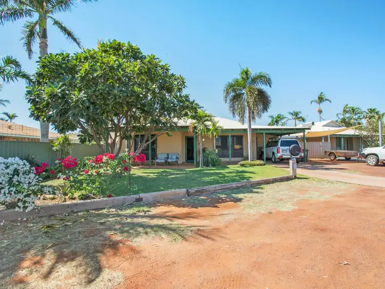 21 Mcwhirter Way, Baynton WA 6714