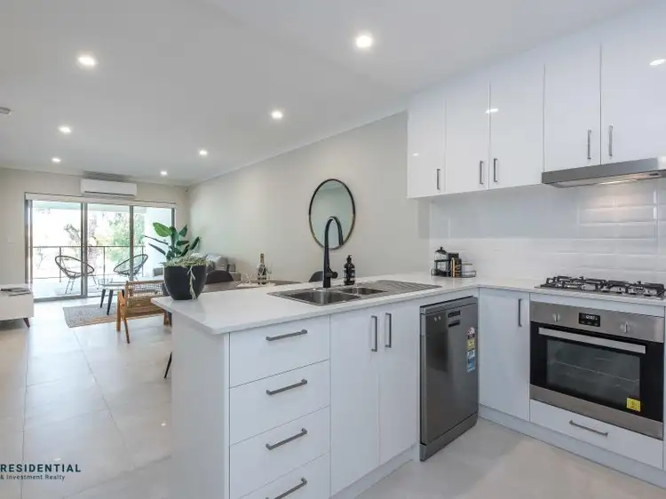 6/21 Kyarra Street, Innaloo WA 6018