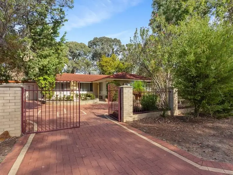 20 Ledger Rd, Gooseberry Hill WA 6076