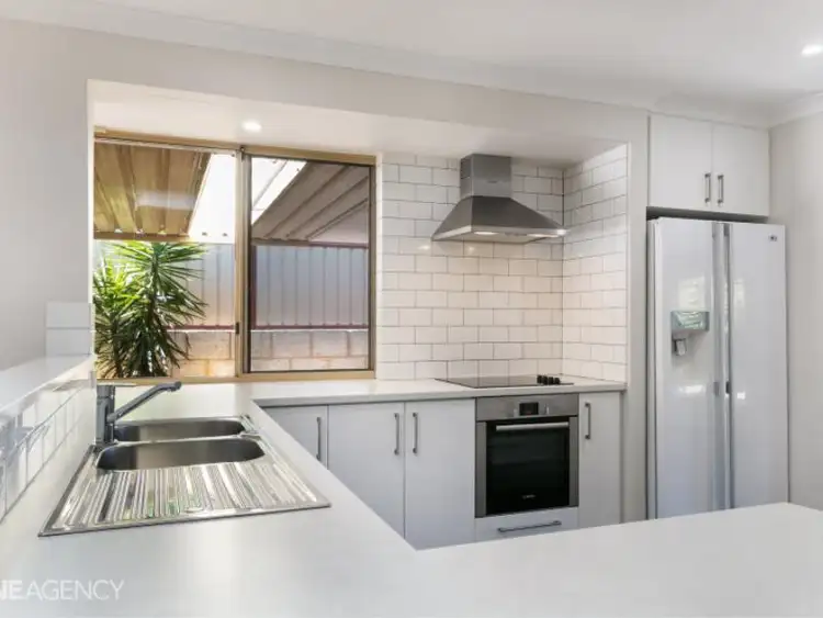 Fifth view of Homely house listing, 10 Magnolia Gardens, Yangebup WA 6164