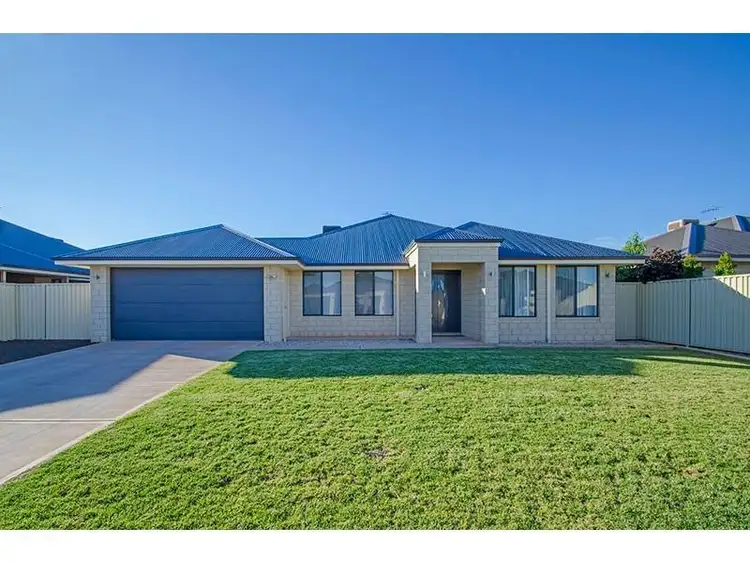 12 McCarthy Street, Somerville WA 6430