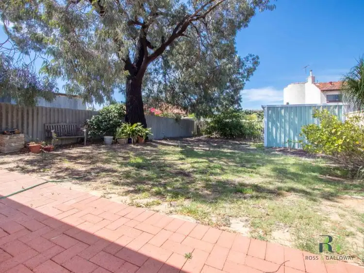 6 Petra Street, Palmyra WA 6157