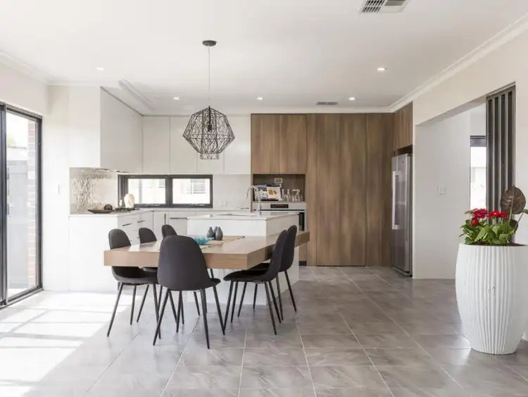 Sixth view of Homely house listing, 2 Nadilo Drive, Spearwood WA 6163