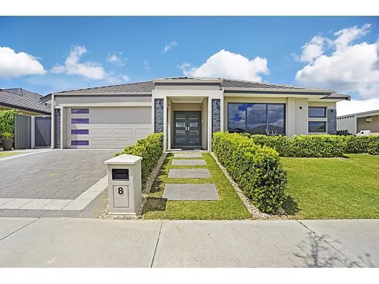 8 Monroe Cross, Aveley WA 6069