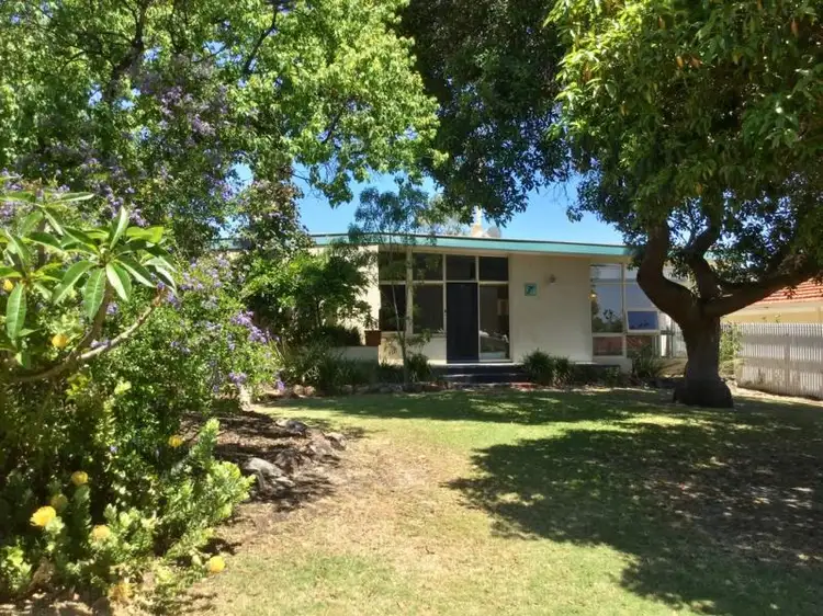 7 Kirkland Place, Melville WA 6156