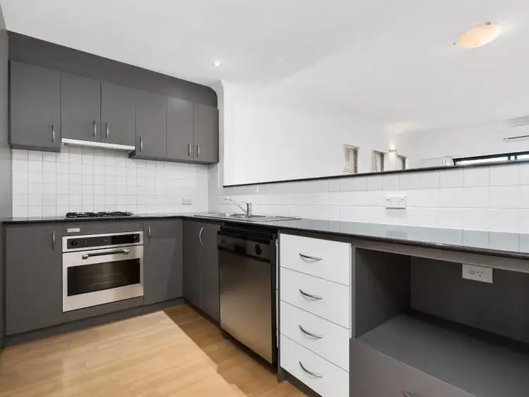 1/3 Thirlmere Rd, Mount Lawley WA 6050