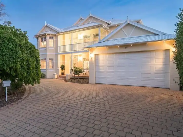 20 Sheffield Place, Hillarys WA 6025