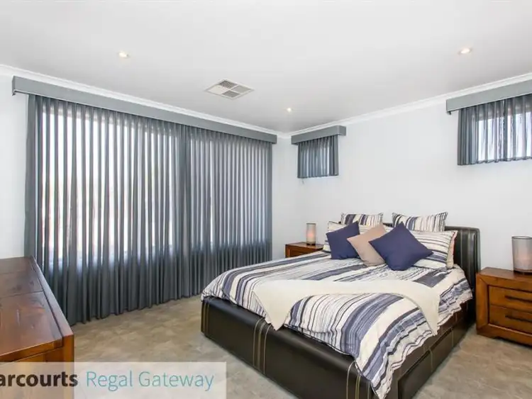 Sixth view of Homely house listing, 5 Sanguine Way, Atwell WA 6164