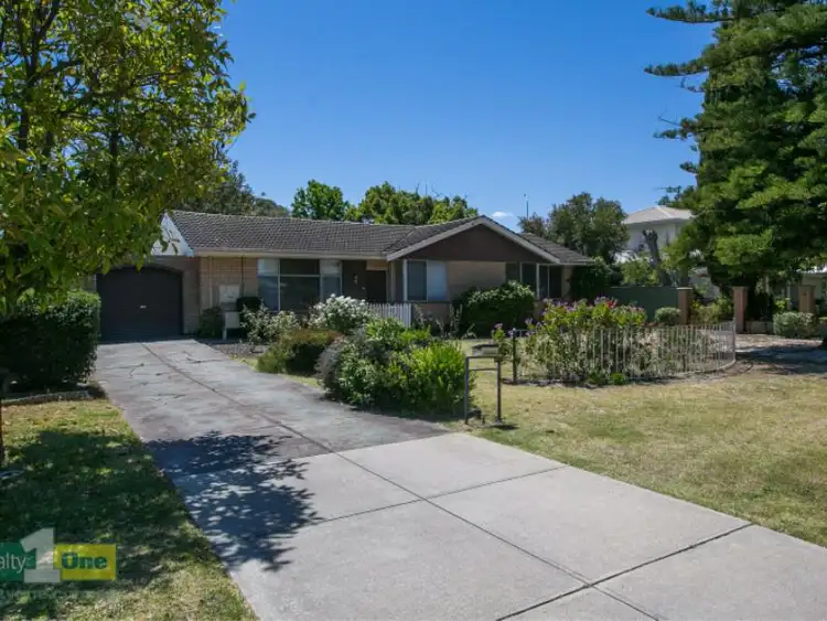 11 Bridge Street, Wilson WA 6107