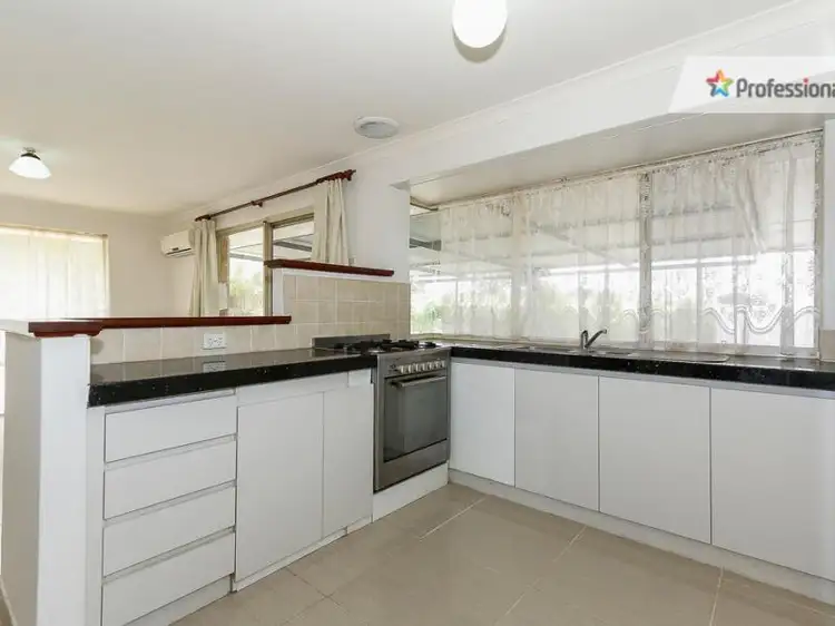Seventh view of Homely house listing, 2 Nandup Retreat, Swan View WA 6056