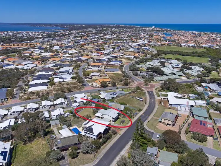 Second view of Homely house listing, 21 Baloo Crescent, Falcon WA 6210