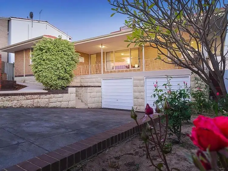 3 Ryndle Street, Doubleview WA 6018