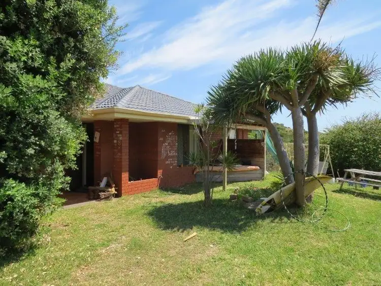 4 Whitton Street, Hamilton Hill WA 6163