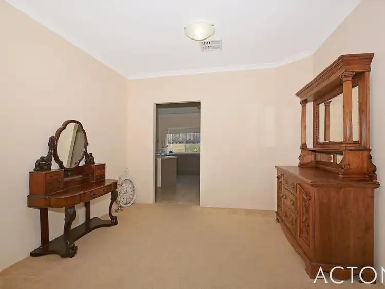 Fifth view of Homely house listing, 7 Calytrix Way, Halls Head WA 6210