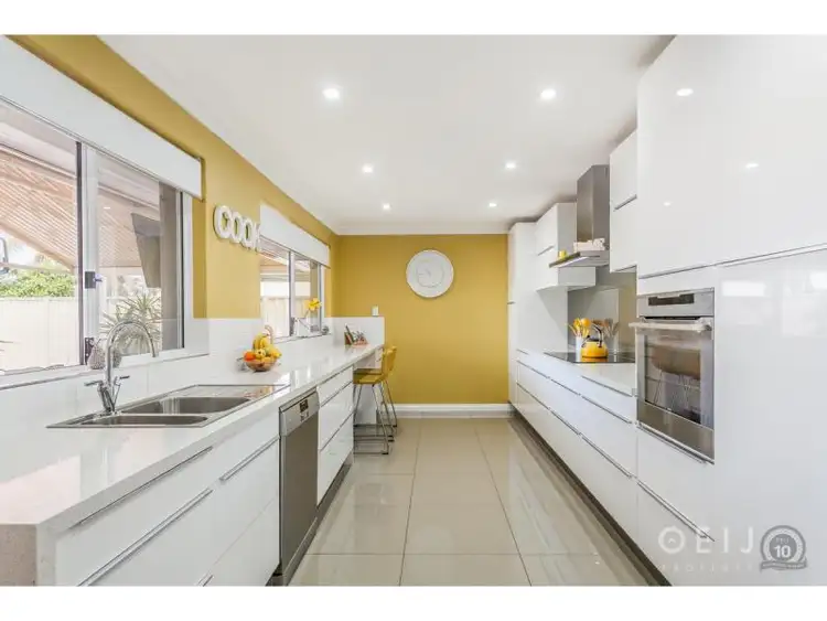 28 Simmonds Parade, Winthrop WA 6150