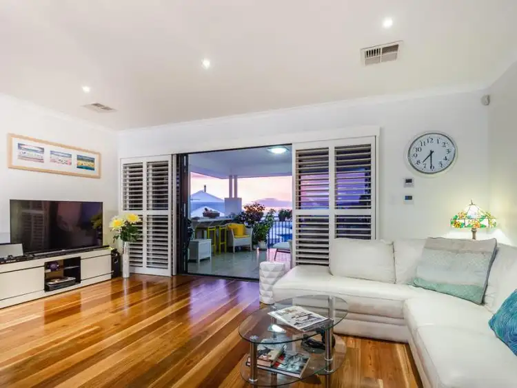 Fifth view of Homely house listing, 19 Perlinte View, North Coogee WA 6163