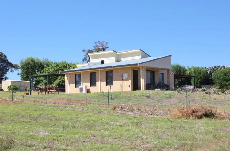 36 Mawarra Drive, Gingin WA 6503