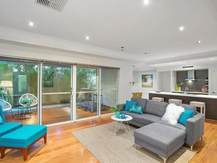 210A Holbeck Street, Doubleview WA 6018