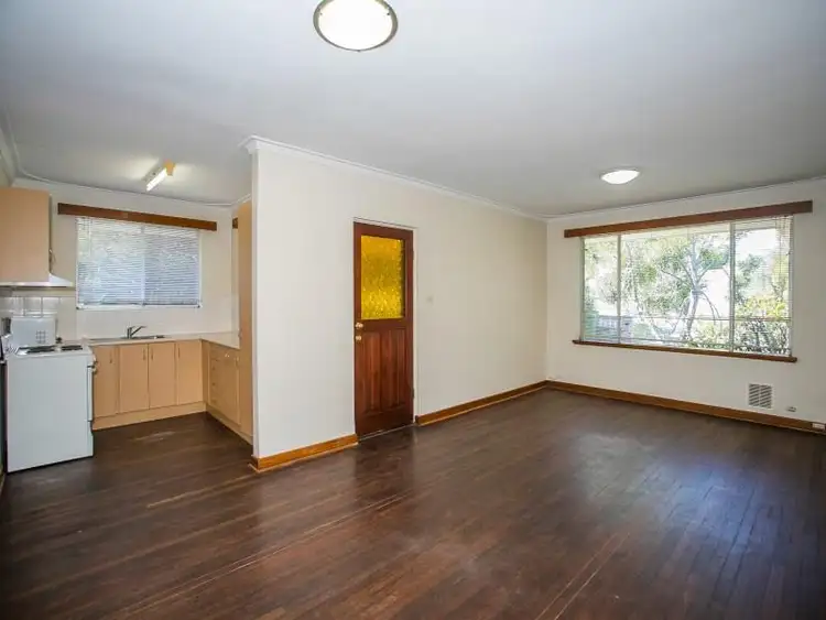 Fifth view of Homely semi-detached listing, 5a Showell Street, Hamilton Hill WA 6163