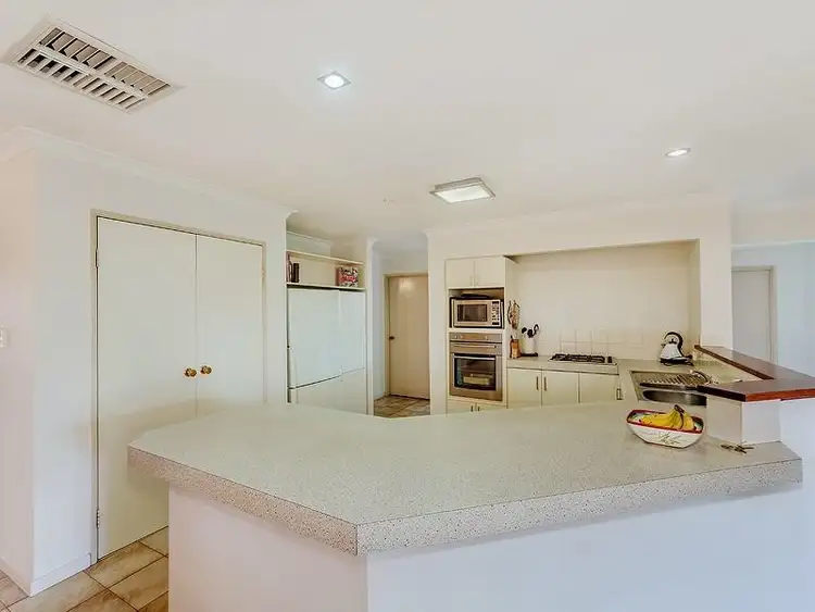 Sixth view of Homely house listing, 30 Shaw Close, Brentwood WA 6153