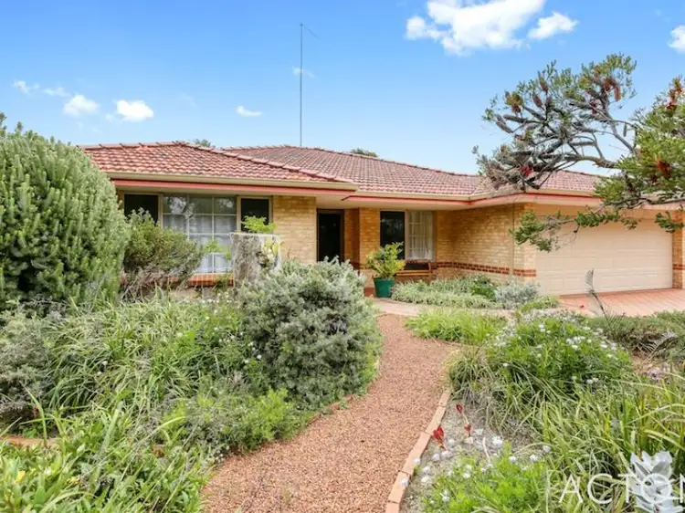 31 Willoughbridge Crescent, Erskine WA 6210