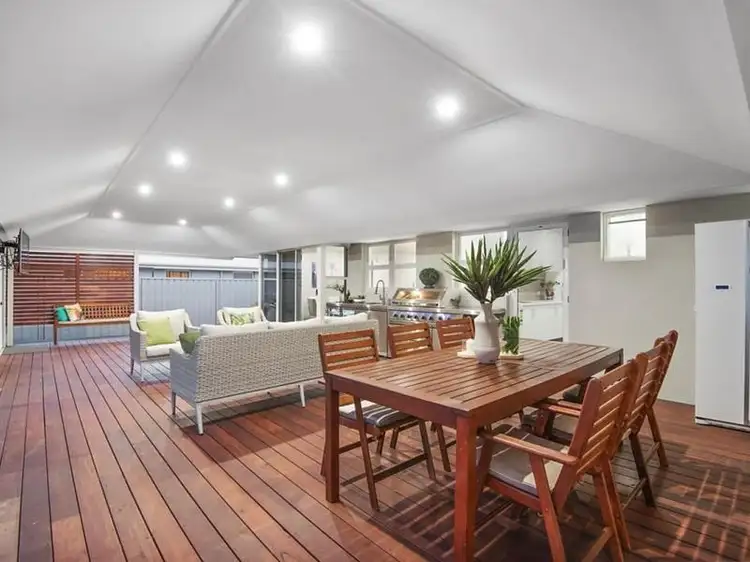 6 Porteous Road, Sorrento WA 6020