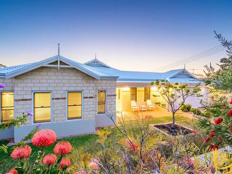 9 Taylor Way, Hillarys WA 6025