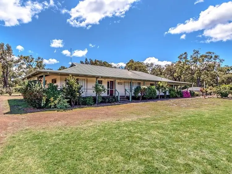 28 Pollard Cross West, Cardup WA 6122