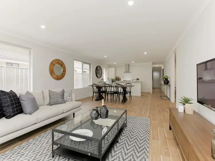 9 Garigal Street, Yanchep WA 6035